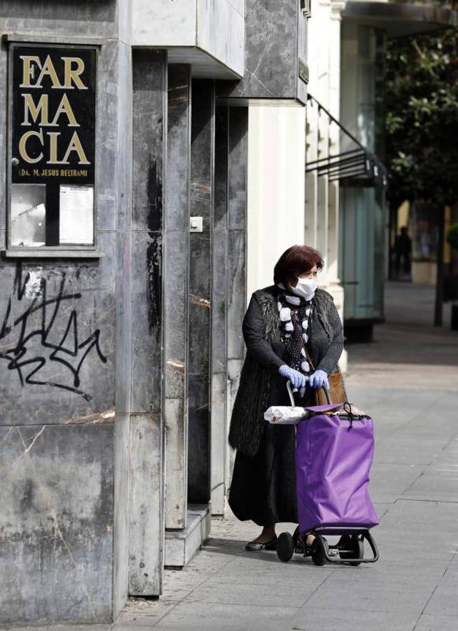 El centro comercial de Córdoba durante la crisis del coronavirus, en imágenes