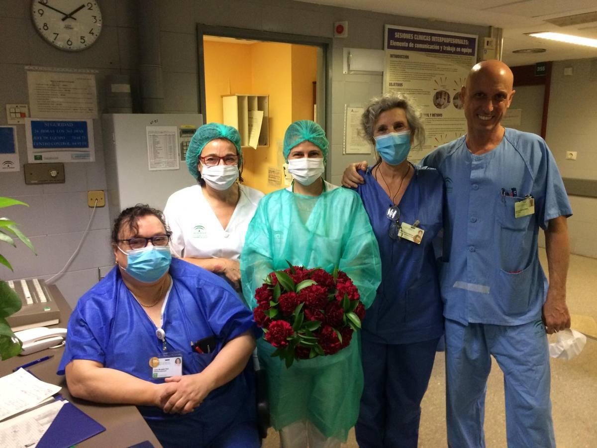 Ofrenda de flores del Baratillo a los hospitales