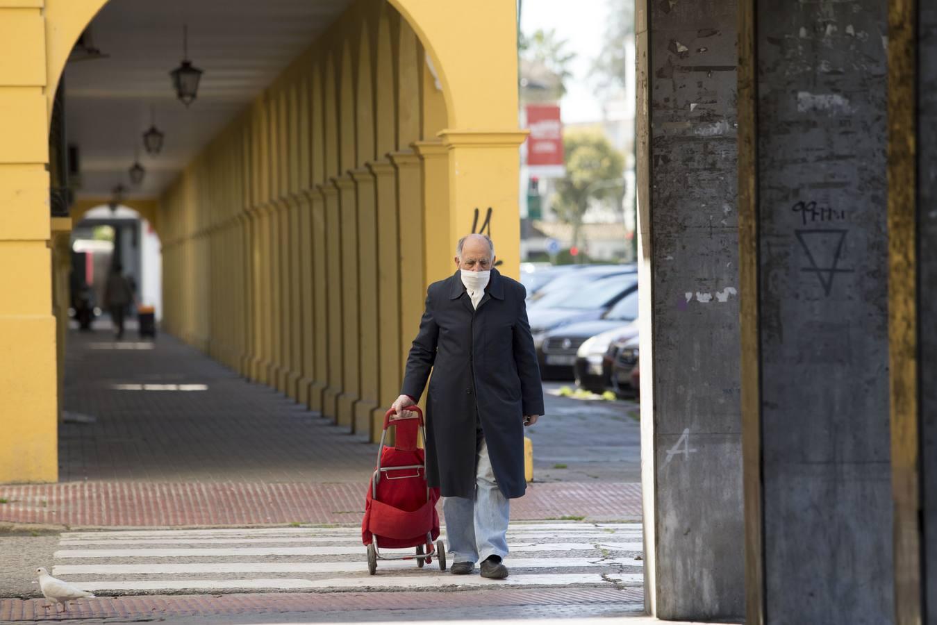 Coronavirus en Sevilla: Así se vive durante el confinamiento en Reina Mercedes