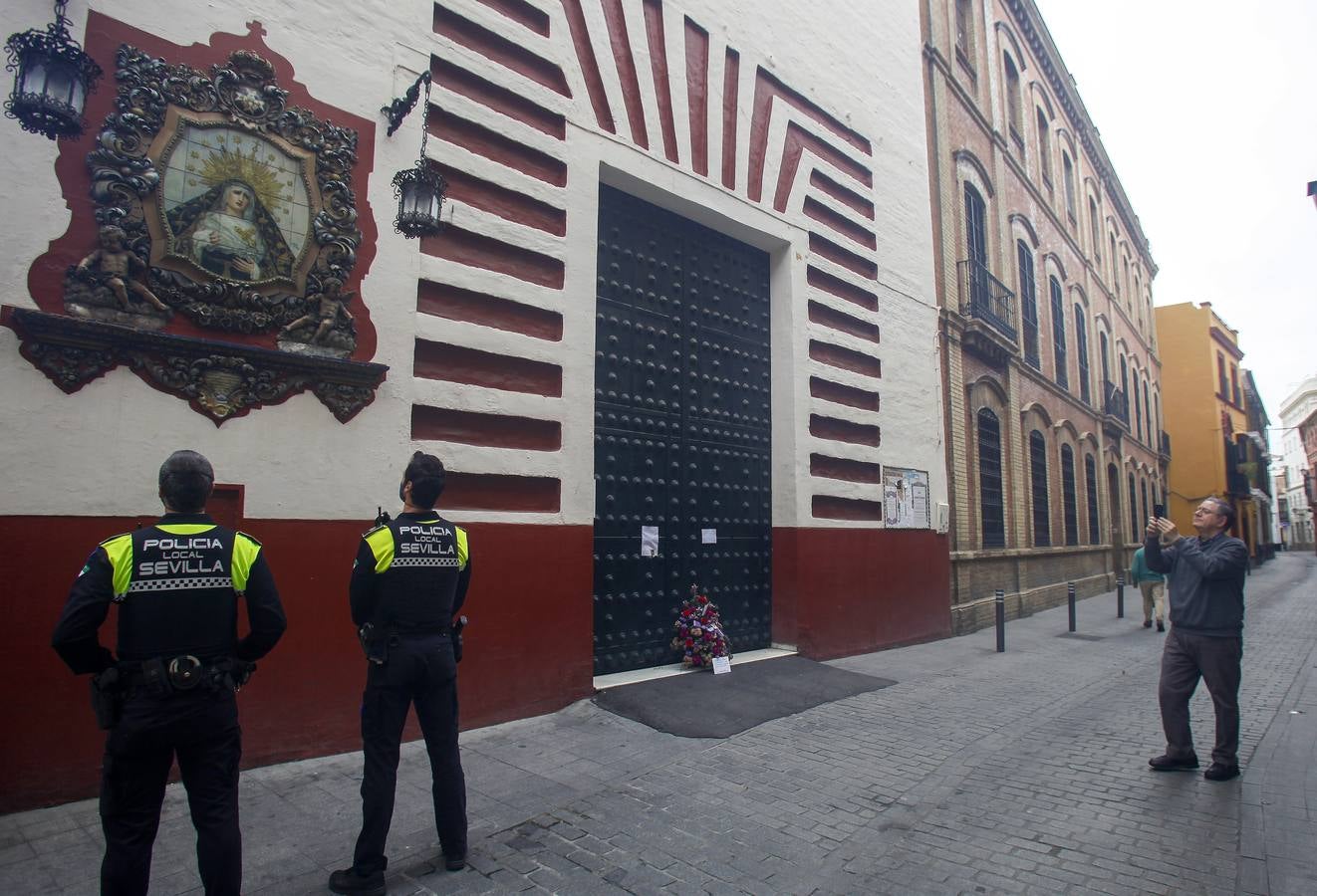 Imágenes de la Semana Santa de Sevilla de 2020: La Soledad