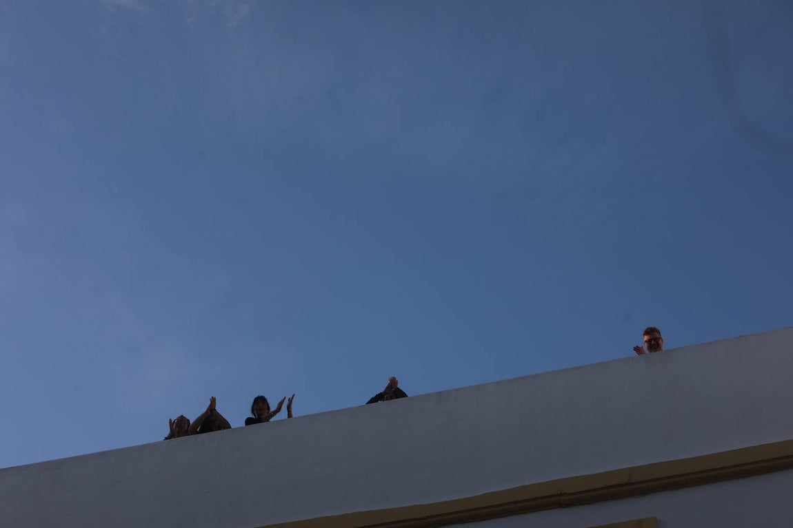 FOTOS: Cádiz, en silencio y vaciado este Jueves Santo