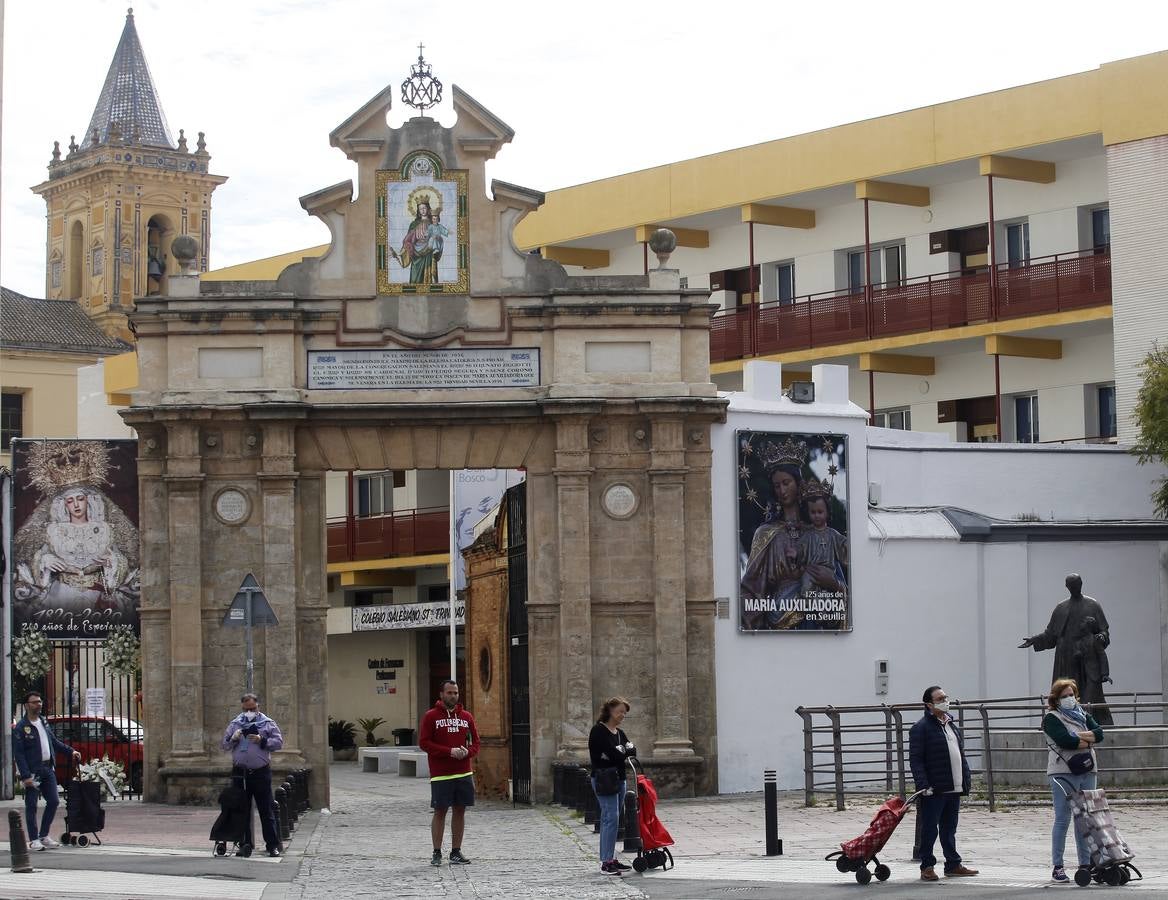 Imágenes de la Semana Santa de Sevilla de 2020: La Trinidad