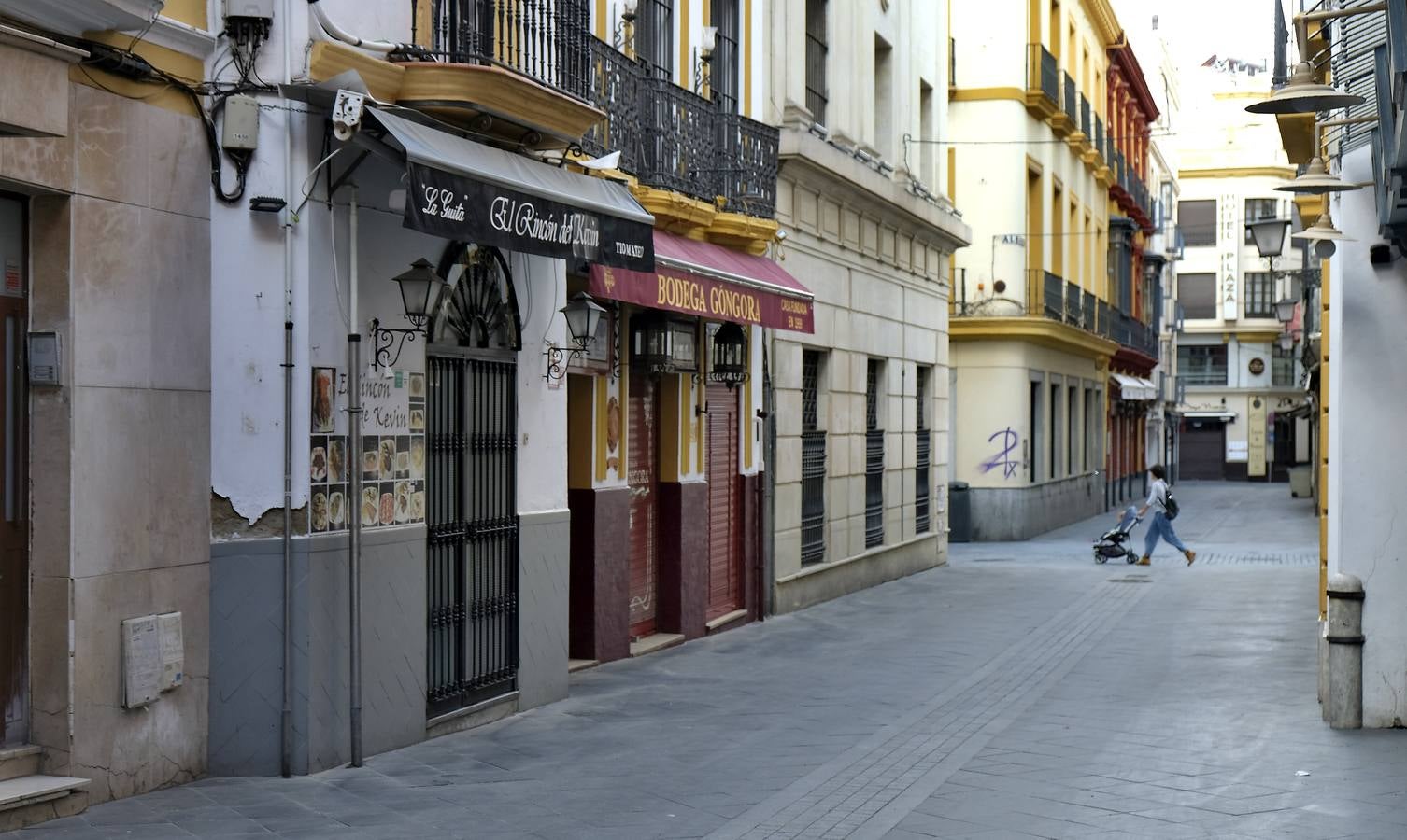 Coronavirus en Sevilla: bares y comercios tradicionales cerrados por el confinamiento