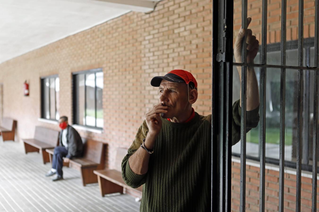 La vida confinada por coronavirus en el Colegio Séneca de Córdoba para los sin techo