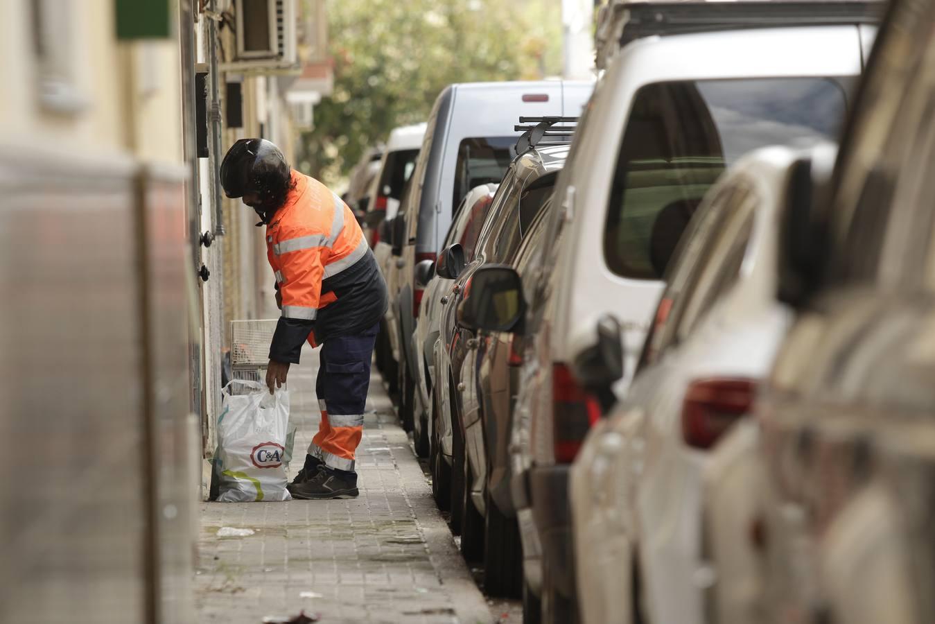 Coronavirus Sevilla: Palmete y Padre Pío durante el estado de alarma