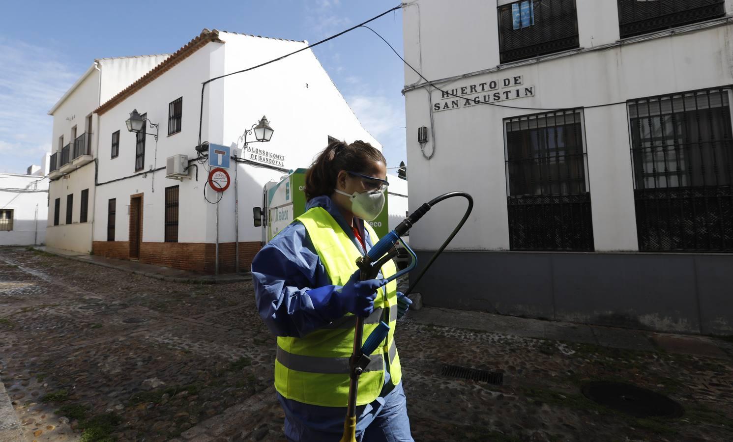 Coronavirus por barrios en Córdoba | El confinamiento en San Agustín, en imágenes