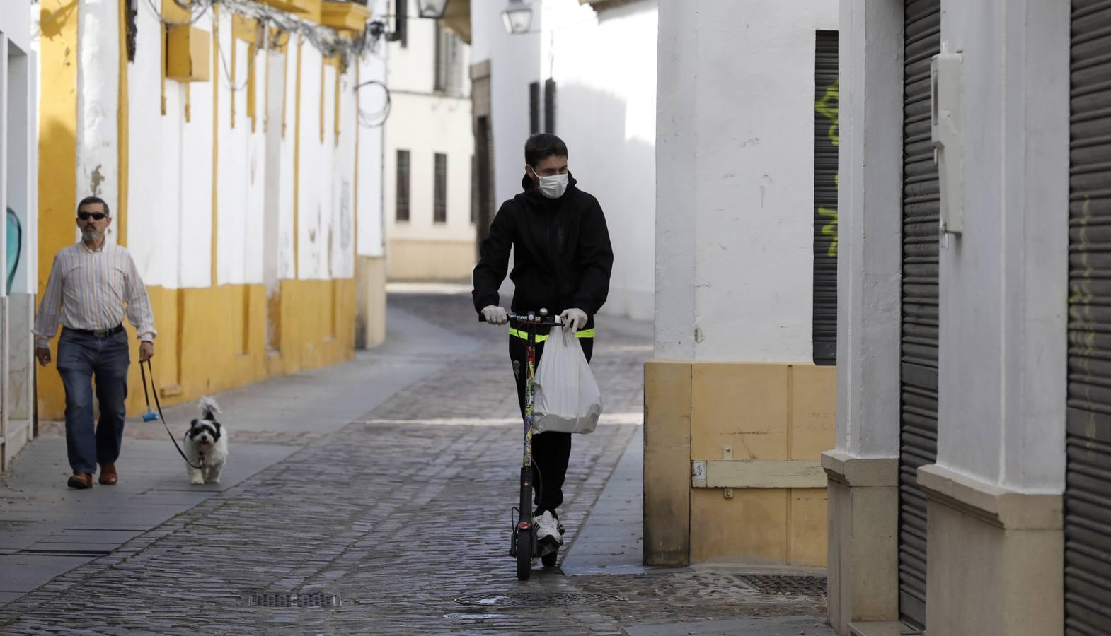 Coronavirus por barrios en Córdoba | El confinamiento en San Agustín, en imágenes