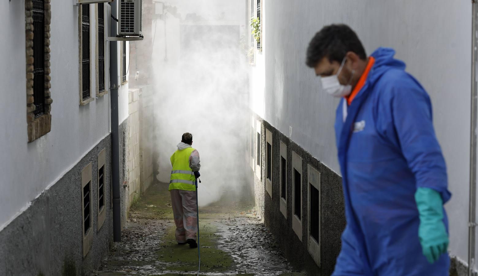 Coronavirus por barrios en Córdoba | El confinamiento en San Agustín, en imágenes