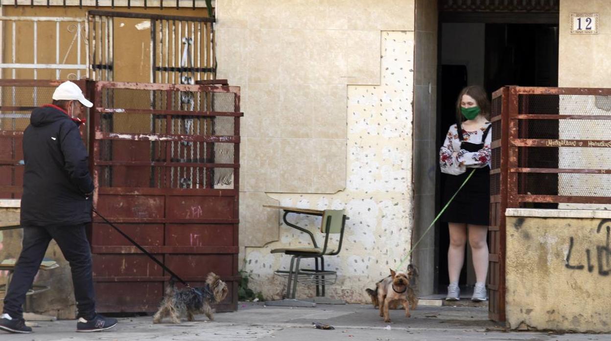 Crisis del coronavirus: Día a día en el barrio del Polígono Norte