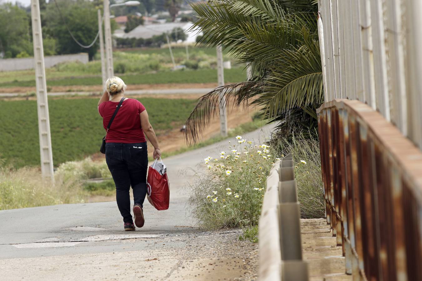 Coronavirus en Sevilla: así vive se vive el confinamiento en la barriada de El Gordillo