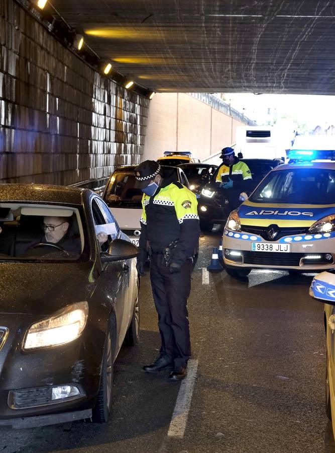 Coronavirus en Sevilla: la Policía Local intercepta un vehículo con ocho ocupantes y sin ITV