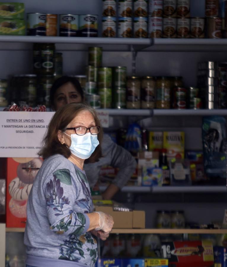 Coronavirus en Sevilla: el lento discurrir de los días en el Aeropuerto viejo