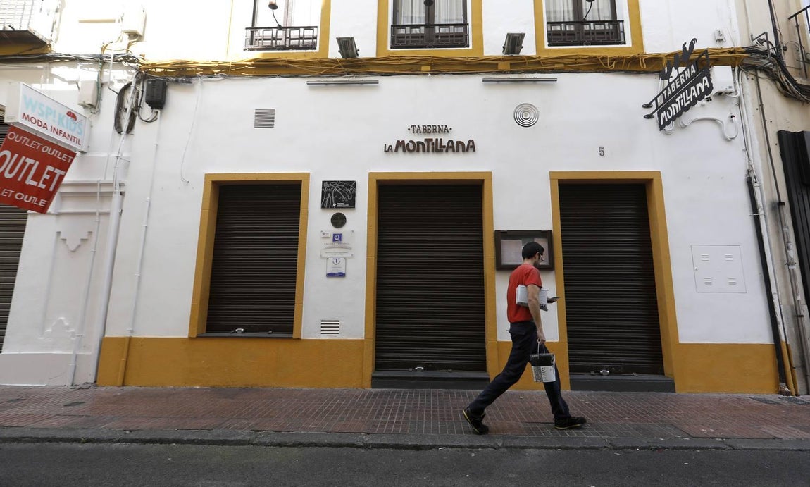 La «pandemia» de bares y restaurantes cerrados de Córdoba, en imágenes