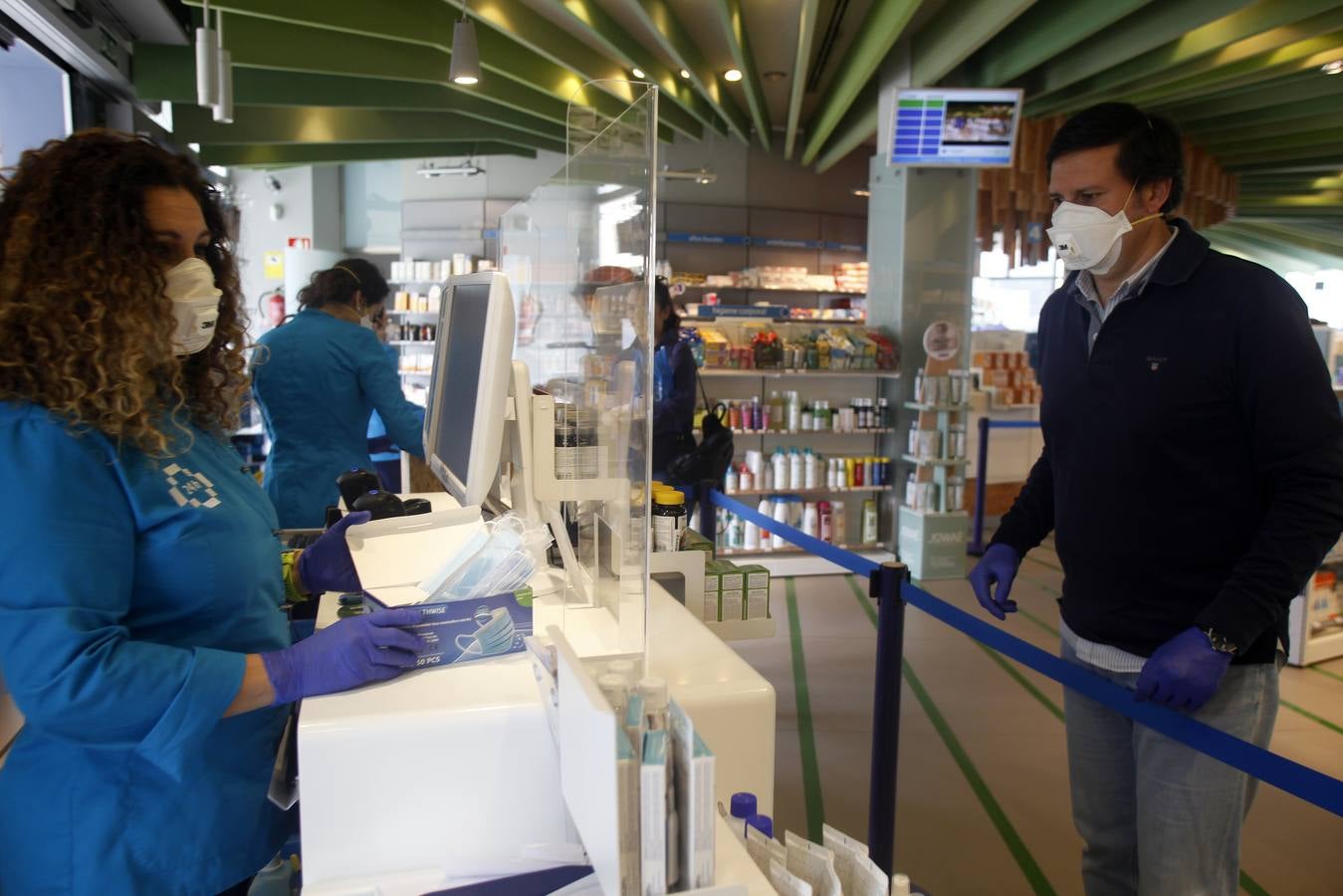 Coronavirus Sevilla: las farmacias ya venden mascarillas al precio fijado