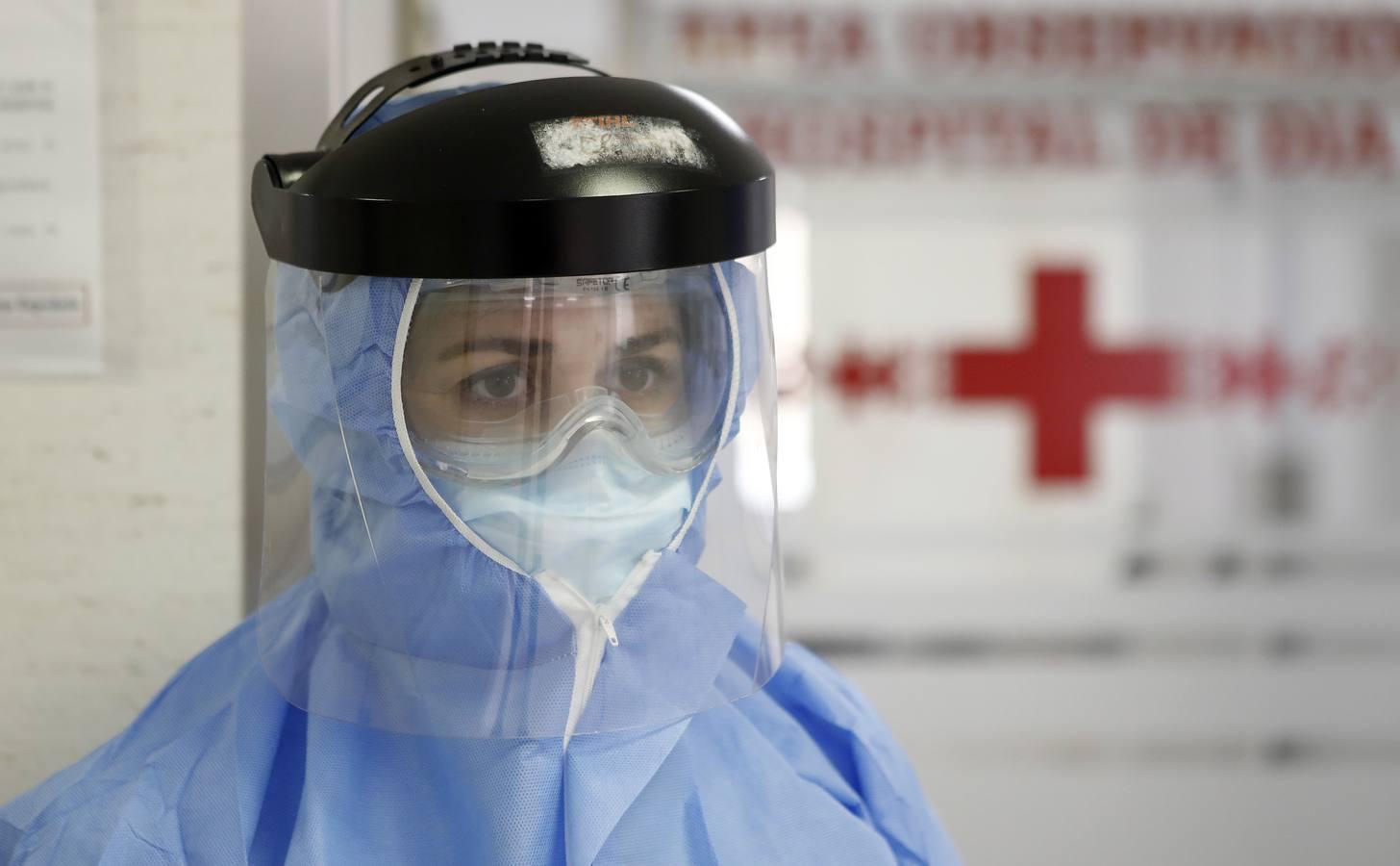 La lucha del Hospital de la Cruz Roja de Córdoba contra el coronavirus, en imágenes