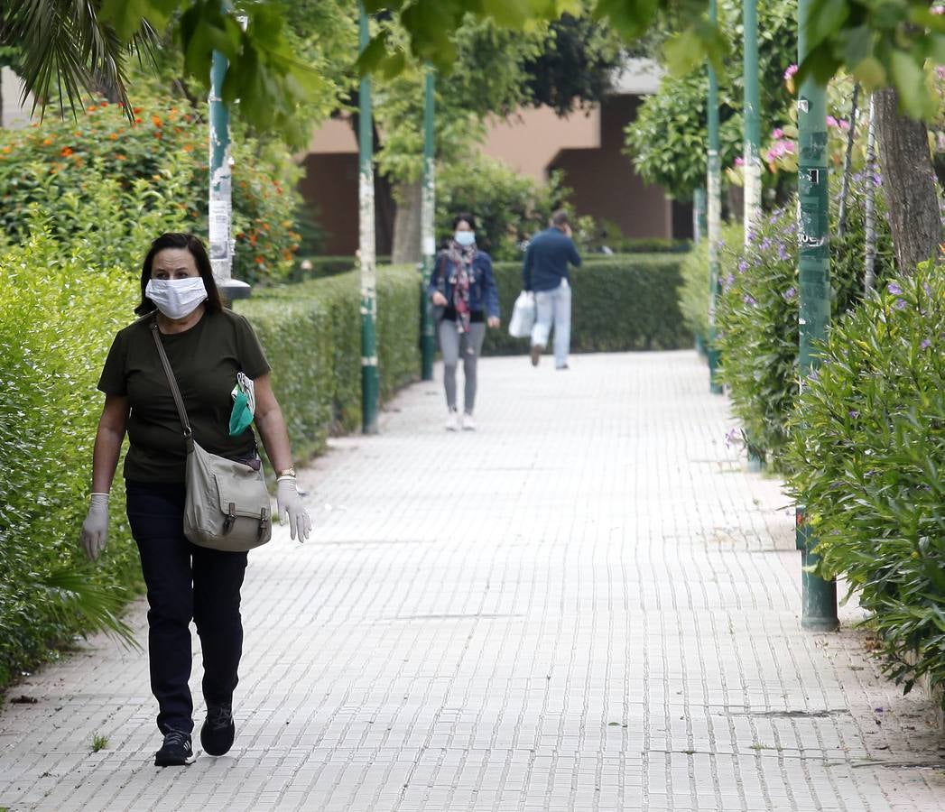 Coronavirus en Sevilla: crónica gráfica de un día en San Diego y Villegas