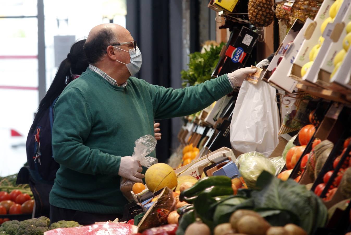 Coronavirus en Sevilla: crónica gráfica de un día en San Diego y Villegas