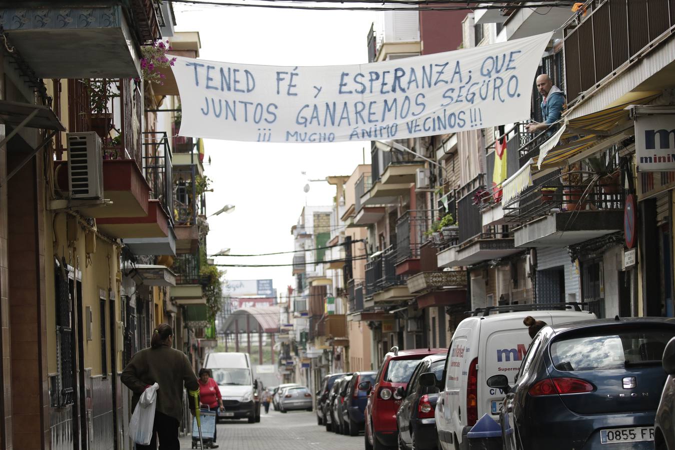 Coronavirus en Sevilla: Su Eminencia, un barrio que no pierde la esperanza