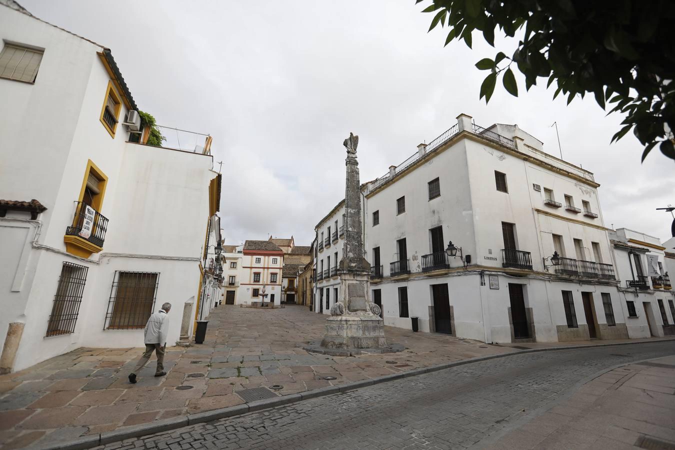 Las de Cruces de Córdoba huérfanas en el Mayo festivo, en imágenes