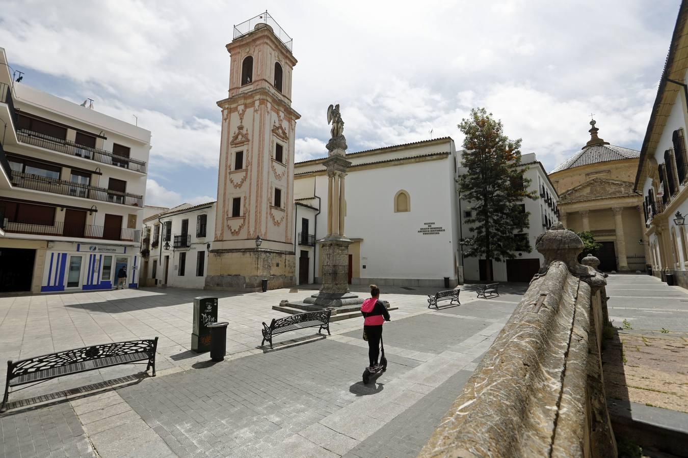 Las de Cruces de Córdoba huérfanas en el Mayo festivo, en imágenes