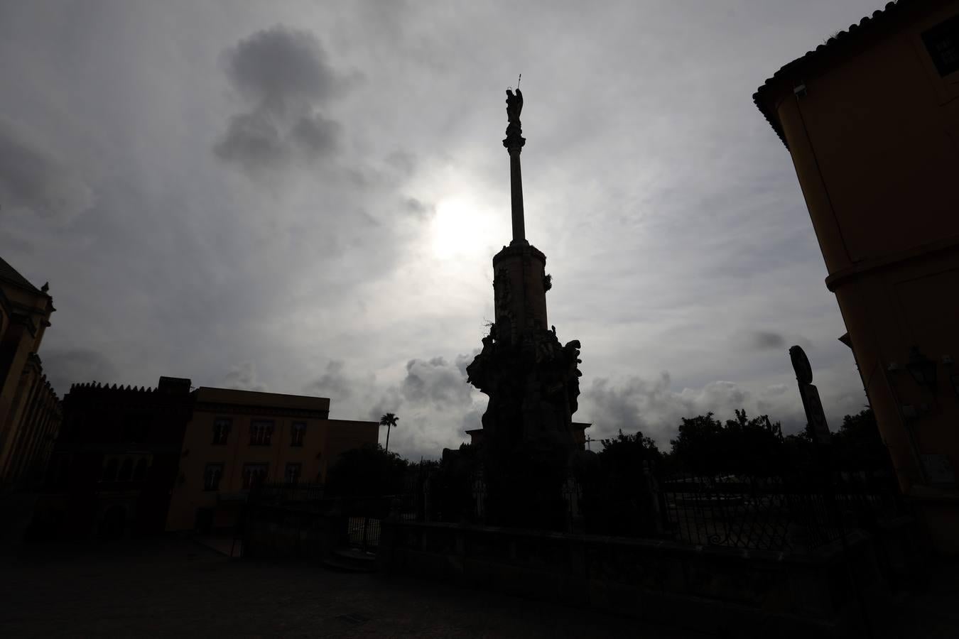 Las de Cruces de Córdoba huérfanas en el Mayo festivo, en imágenes