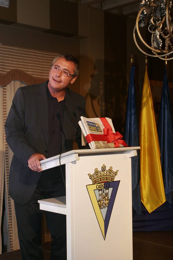 Fotos: Las imágenes cadistas de Michael Robinson, el aficionado más mediático del Cádiz CF