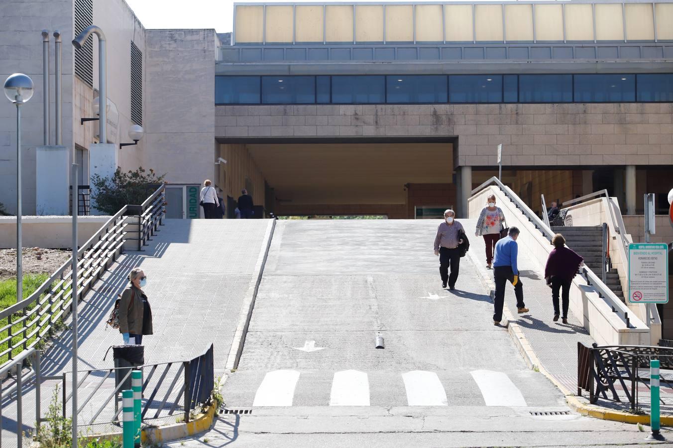 La tensa calma del Hospital Reina Sofía de Córdoba