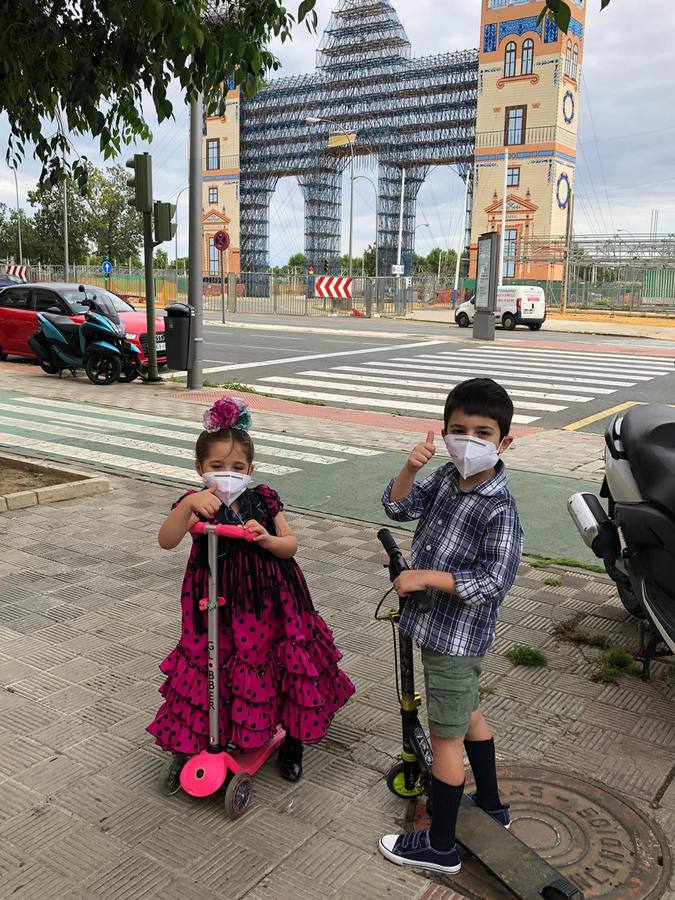 #MiferiaenABC: las imágenes de nuestros lectores celebrando la Feria de Abril desde sus hogares (III)