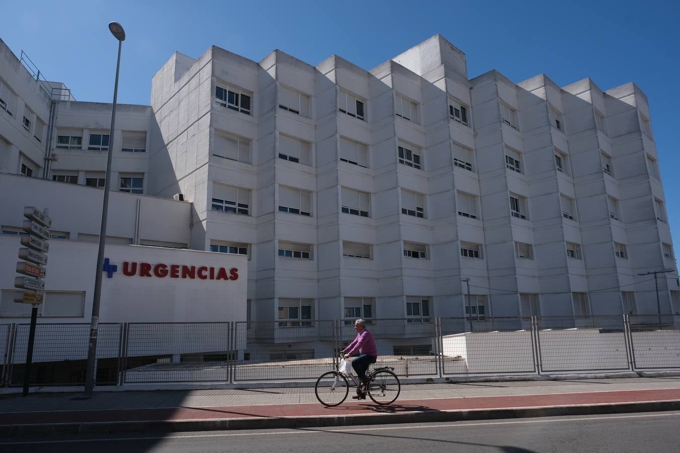 FOTOS: Cádiz, el 29 de abril, aún en confinamiento por el Covid-19