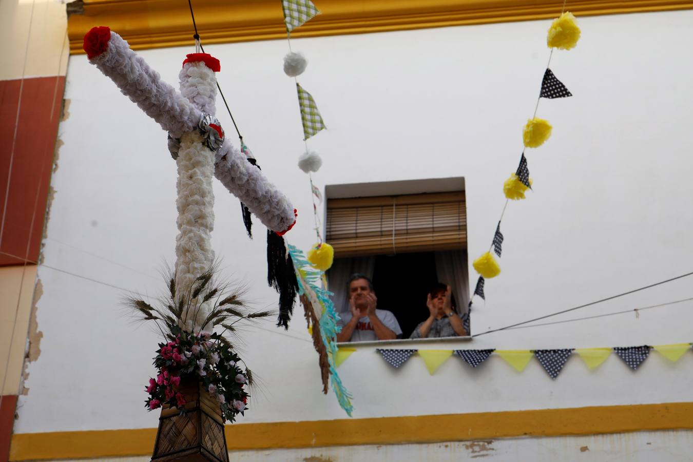 En imágenes, cómo celebra Córdoba las Cruces pese al coronavirus