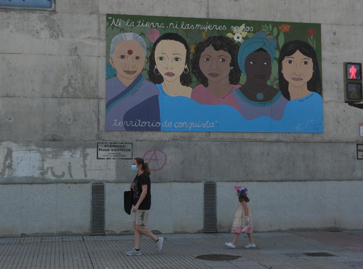 FOTOS: Cádiz disfruta en la calle del segundo día de libertad controlada