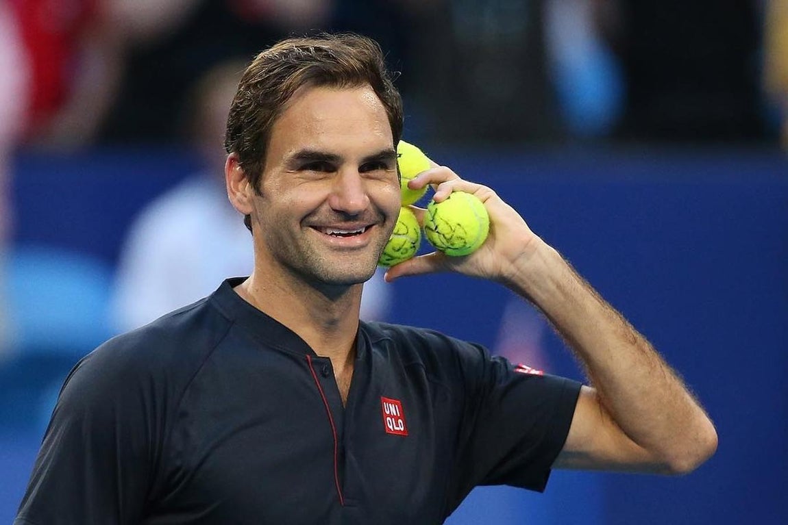 Federer, un enamorado de su país. El tenista siempre ha sido muy celoso con su vida privada. De hecho, los detalles que trascienden a la prensa vienen con cuentagotas. Sin embargo, en plena pandemia hemos podido descubrir con detalle la mansión en la que vive, valorada en casi 8 millones de euros y en la que además de todos los lujos, cuenta con unas vistas envidiables. Te mostramos a continuación todos los detalles.