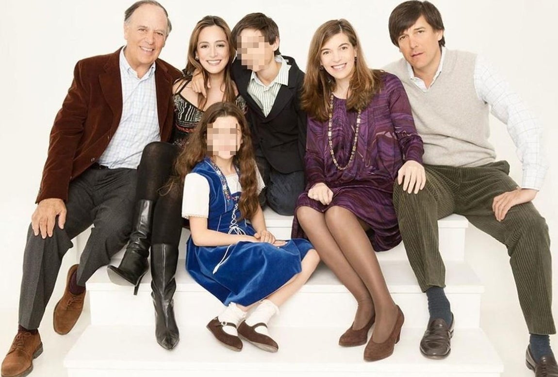 Tamara Falcó, junto a sus hermanos por parte de padre, en la instantánea que compartió para rendirle homenaje tras su fallecimiento