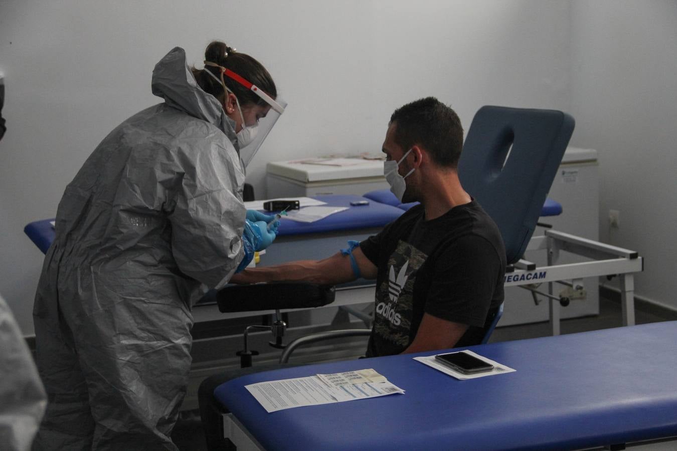 FOTOS: La plantilla del Cádiz se hace los test de coronavirus