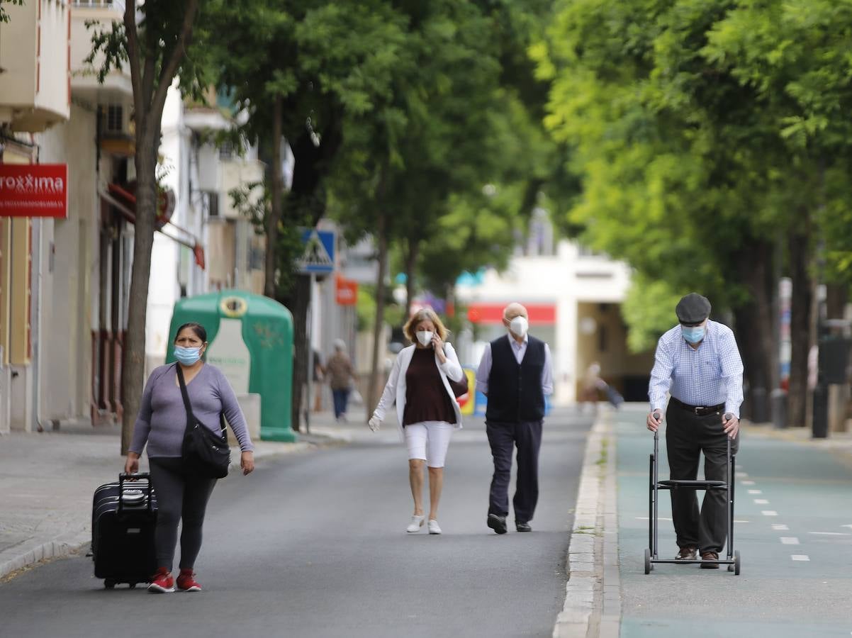 «Buen funcionamiento» del primer día de peatonalización de grandes vías en Sevilla