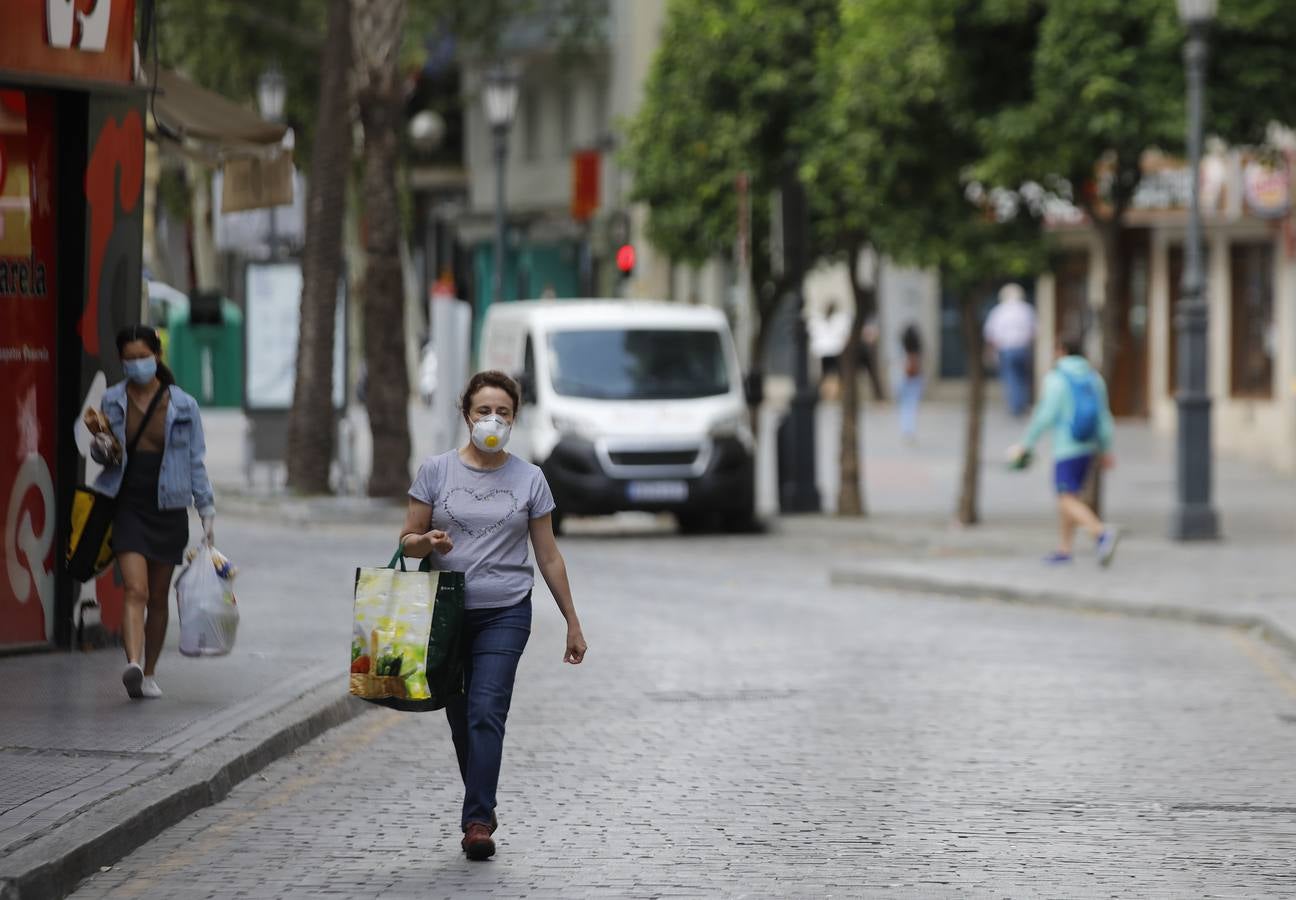 «Buen funcionamiento» del primer día de peatonalización de grandes vías en Sevilla