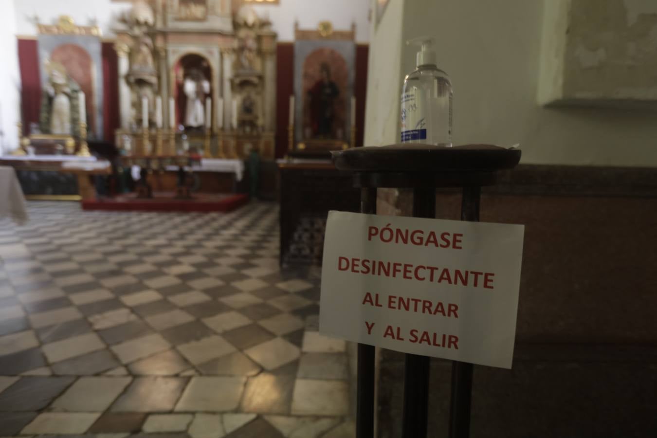 Todo preparado en las iglesias de Cádiz para la reapertura