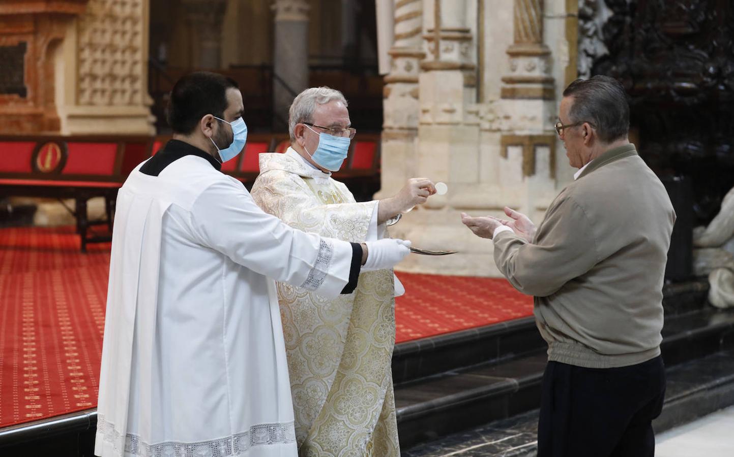 Las misas en Córdoba en la fase 1 de la desescalada, en imágenes