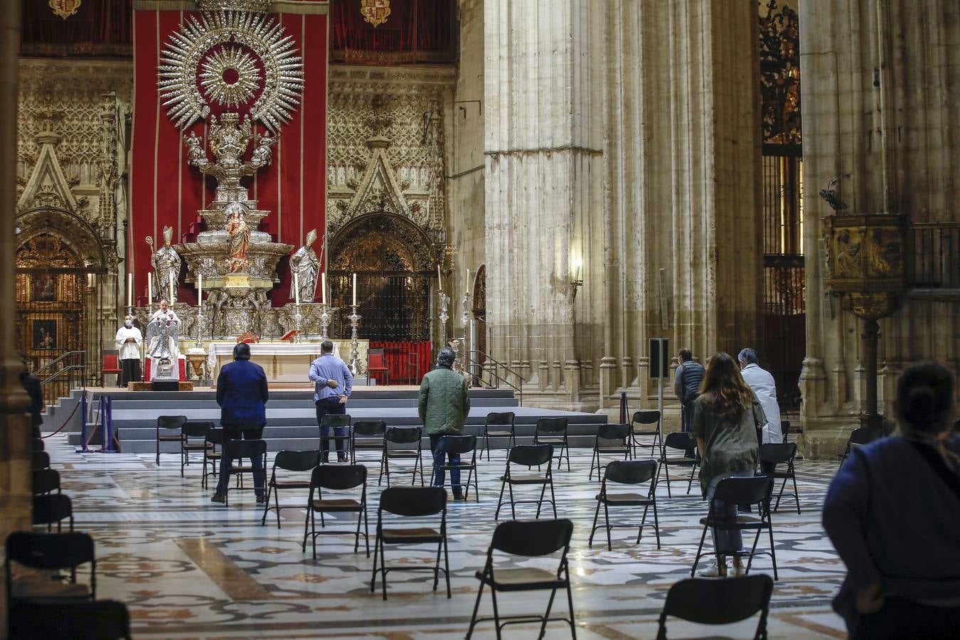 Primeras misas en la Catedral de Sevilla tras entrar en la fase 1 de la «desescalada»