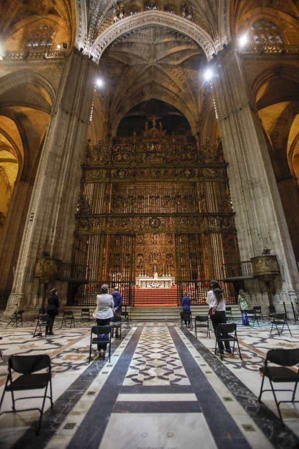 Primeras misas en la Catedral de Sevilla tras entrar en la fase 1 de la «desescalada»