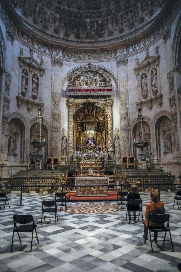 Primeras misas en la Catedral de Sevilla tras entrar en la fase 1 de la «desescalada»