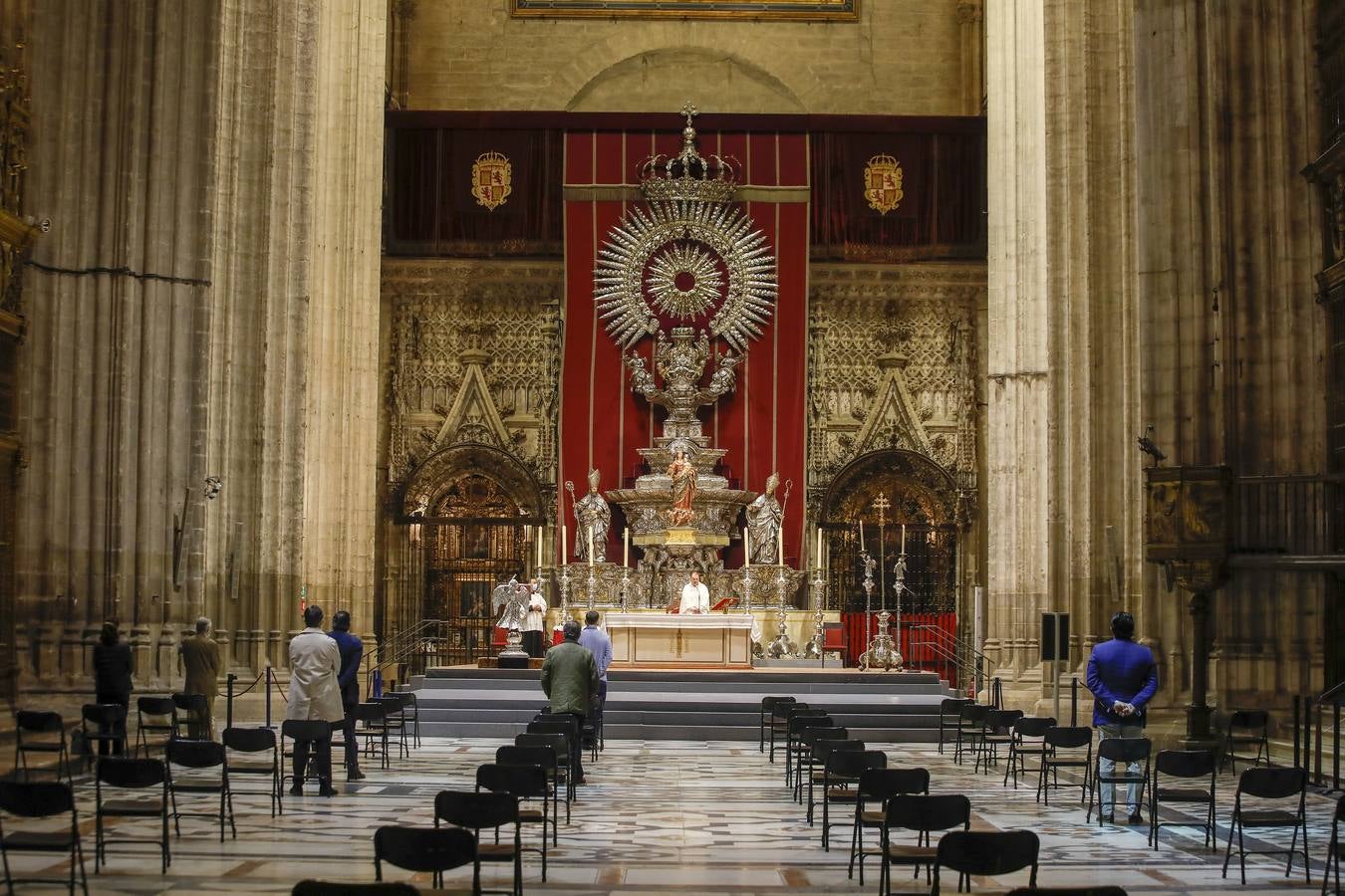 Primeras misas en la Catedral de Sevilla tras entrar en la fase 1 de la «desescalada»