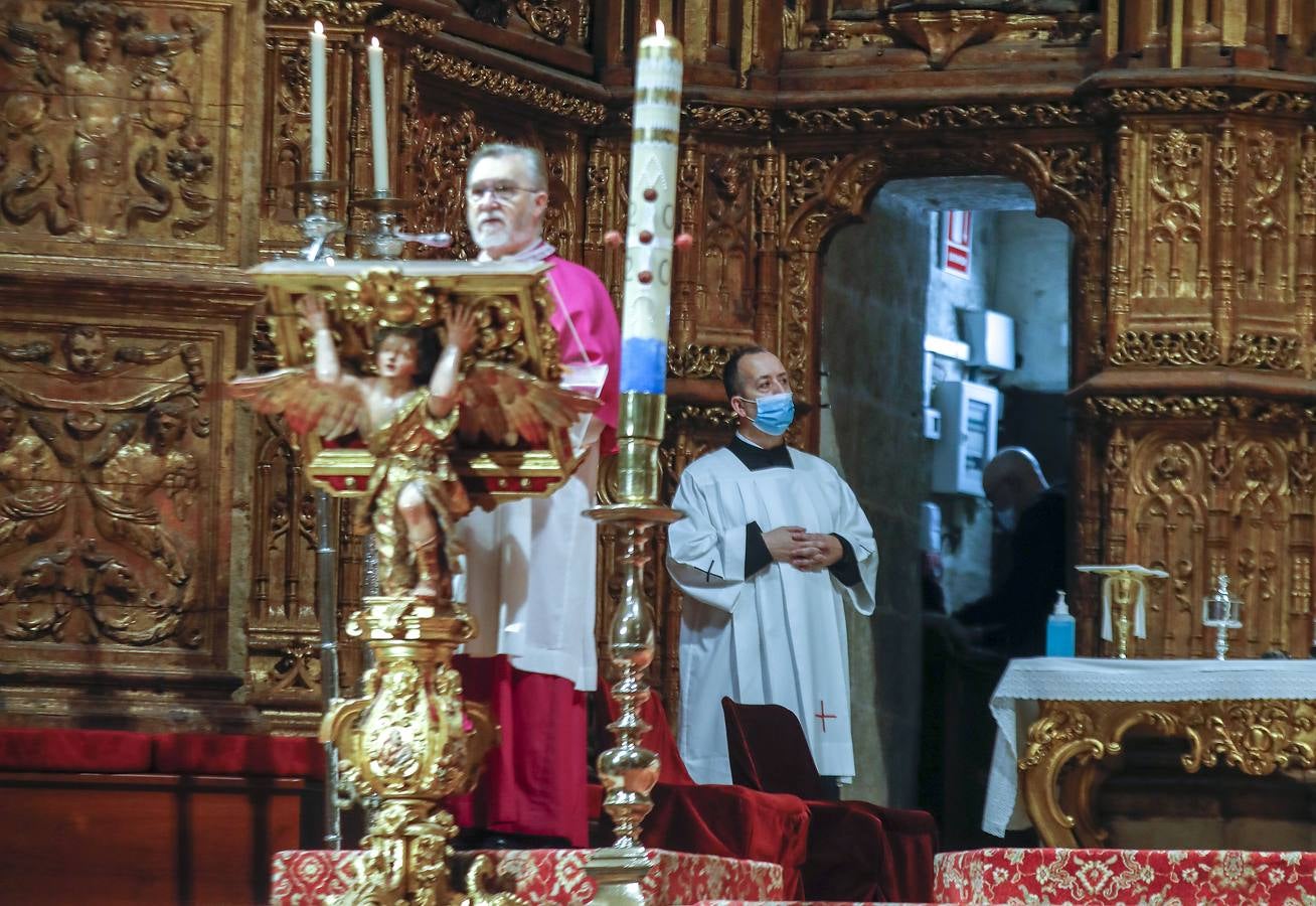 Primeras misas en la Catedral de Sevilla tras entrar en la fase 1 de la «desescalada»