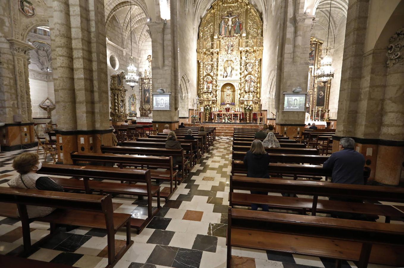 Las misas en Córdoba en la fase 1 de la desescalada, en imágenes