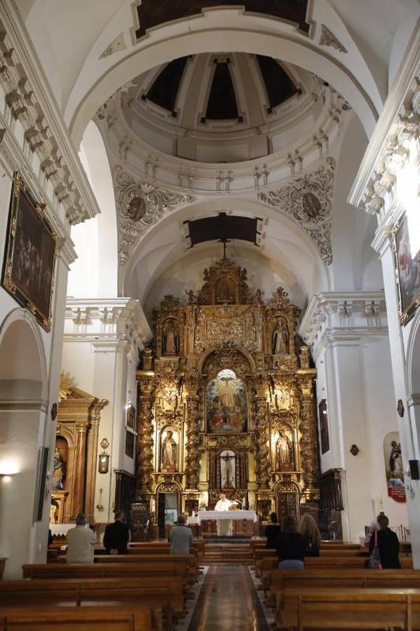 La visita al Rescatado en el primer viernes con los templos abiertos, en imágenes