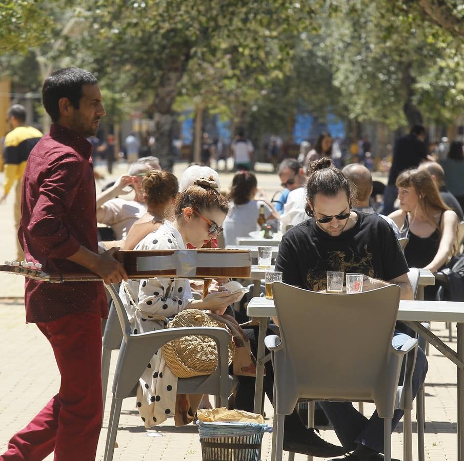 La «nueva normalidad» ya llena paseos y terrazas en Sevilla