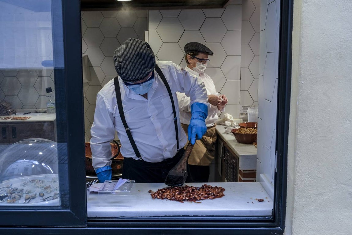 FOTOS: Un sábado gaditano entre el miedo y el regreso a la normalidad