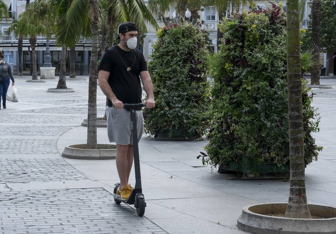 FOTOS: Un sábado gaditano entre el miedo y el regreso a la normalidad