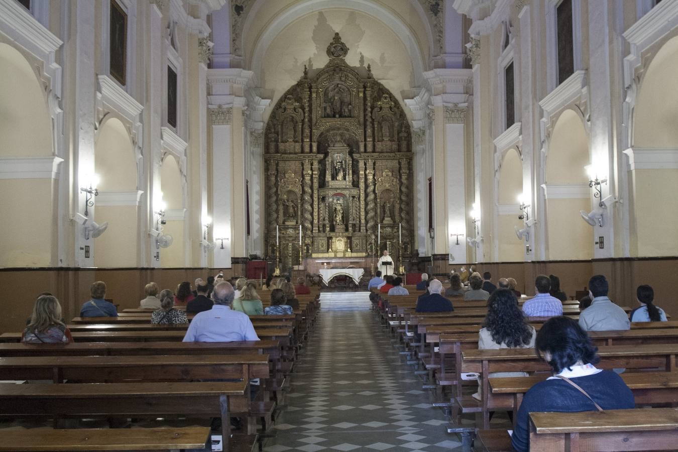 Primer domingo de misas en Sevilla durante la fase 1