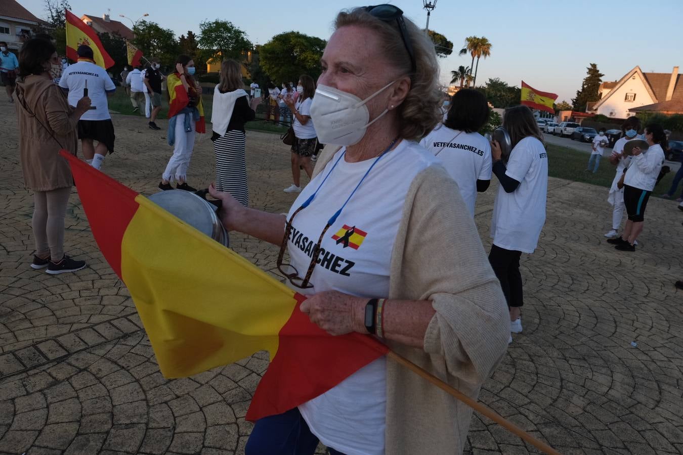 FOTOS: Cacerolada en El Puerto de Santa María contra la gestión de Pedro Sánchez